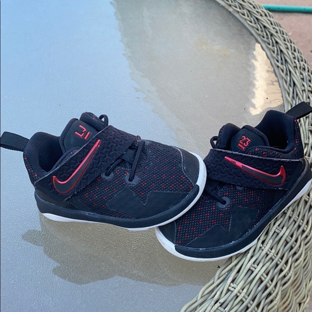 Nike kids shoe